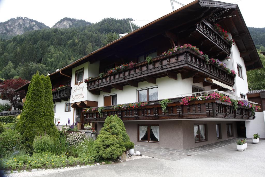 Gaestehaus Gisela Bruck am Ziller Buitenkant foto