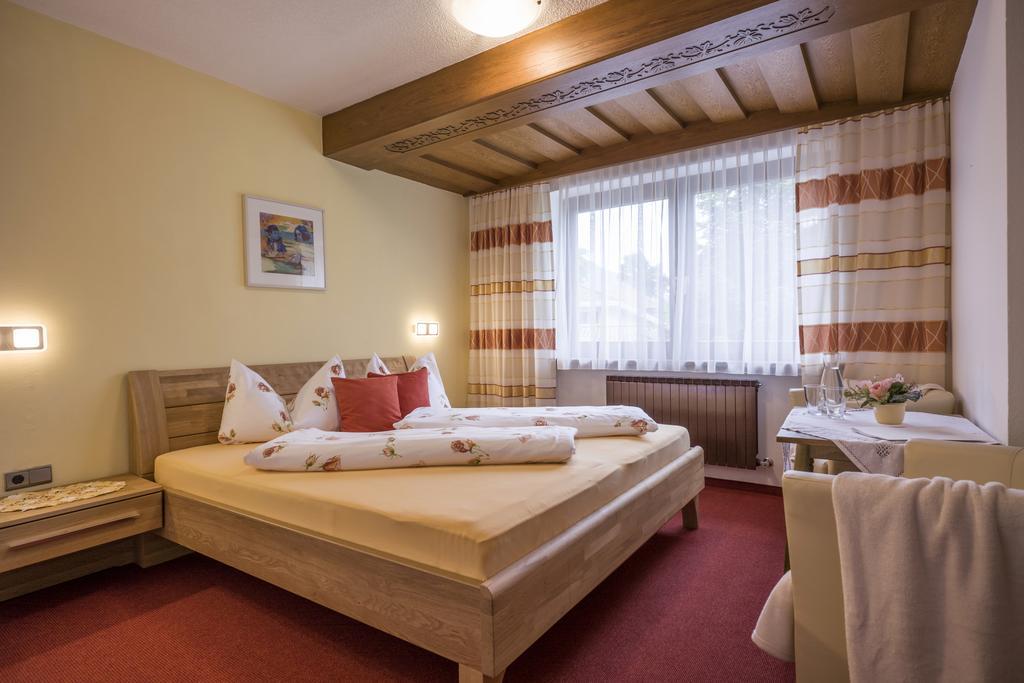 Gaestehaus Gisela Bruck am Ziller Buitenkant foto
