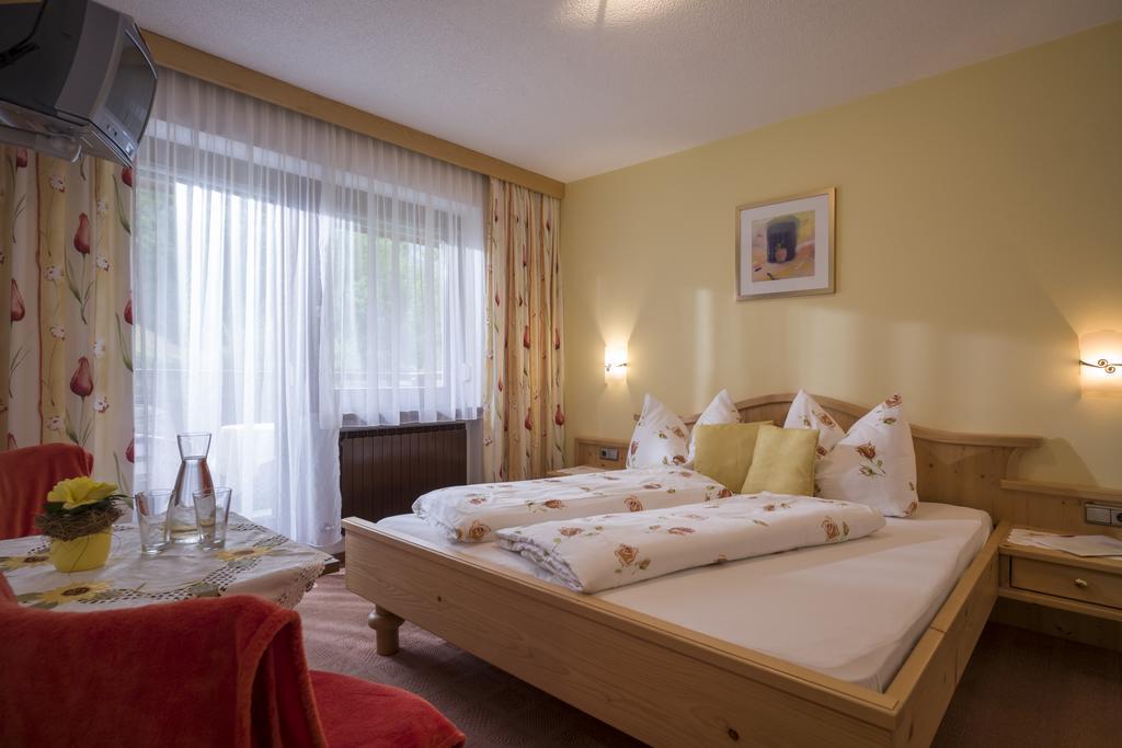 Gaestehaus Gisela Bruck am Ziller Buitenkant foto
